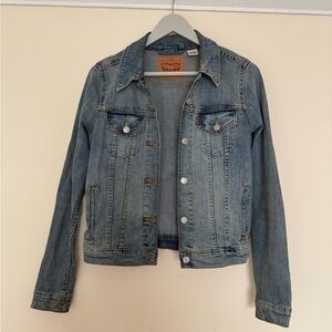 Levi’s denim jacket